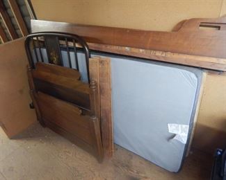 #138 - $10 - Trundle Beds