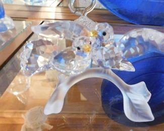 $45.  CRYSTAL HANDMADE GLASS BIRDS FIGURINE..   Email us or call 512-954-3050 to buy it now or make an offer.