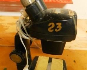 $50.  VINTAGE BAUSCH AND LOMBE ELECTRIC MICROSCOPE.  