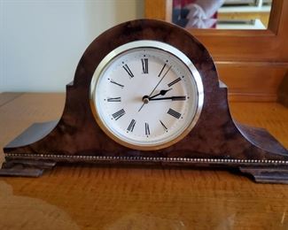 Mantle Clock