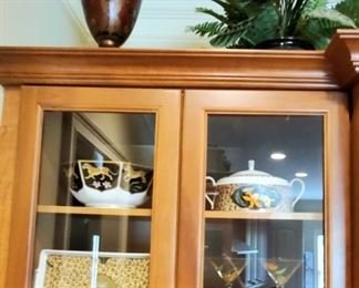 Jaguar Jungle Serving Pieces