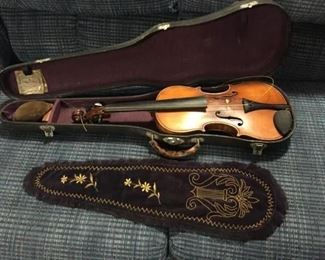 Vintage Violin w/case
