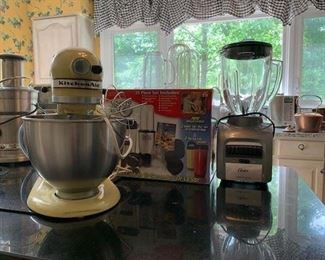  Oster Blender $20
