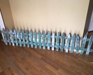 Awesome Vintage Painted Picket Fence Piece, Wonderful Decorative Piece $50
