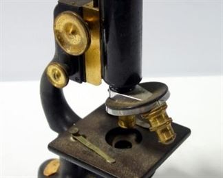 Bausch & Lomb Microscope Pat'd 1915, Made For Chicago Lens And Instrument Co, with Brass Adjustment Knobs And Lenses