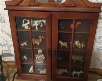Small table top cabinet
