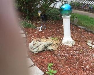 Gazing ball with stand