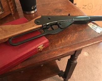 Daisy Buck rifle closeup