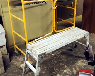 4 Foot Baker's Portable Rolling Scaffold And 3.9 Foot Werner Lightweight Aluminum Work Platform Model AP-20, 225 Pound Load Capacity