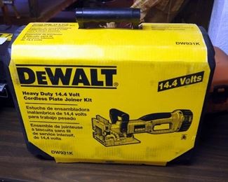 DeWalt Heavy Duty Cordless Plate Joiner Kit, Model DW931K, New In Carrying Case