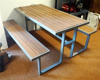 5 Foot Metal Framed Picnic Table, 29" High x 5' Wide