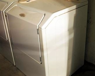 Maytag Neptune Front Load Washing Machine With Digital Display, Model MAH5500BWW 42" x 27" x 28"