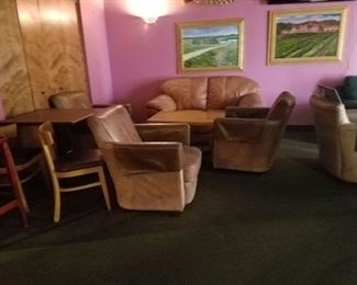 LEATHER LOVESEAT/LOUNGE CHAIRS