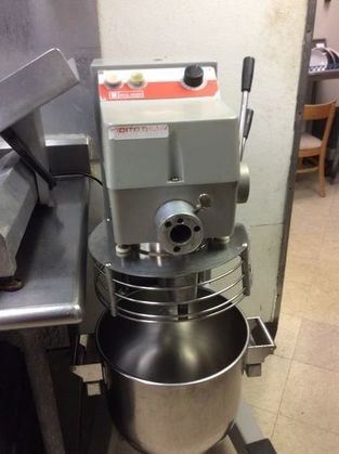 COMMERCIAL MIXER