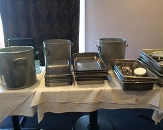 BAKING SHEETS/POTS/PANS
