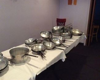 STAINLESS/POTS/PANS