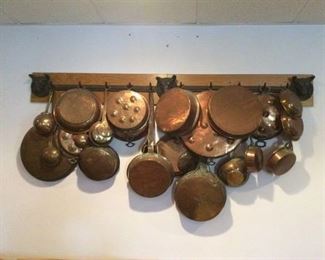 COPPER POT DISPLAY