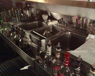 BAR 3 BAY STAINLESS SINK