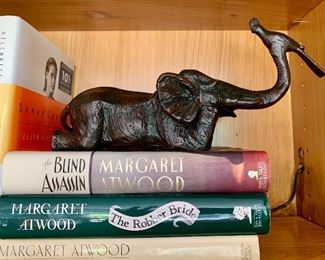 $40 Elephant and bird decor 12' wide