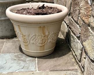 $40 Planter (not concrete) 15.25"H, 19.5"