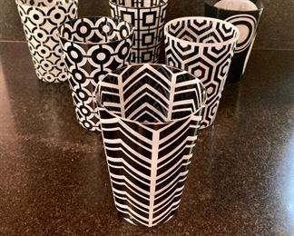 $495 ARTEL glassware.  Set of 6 graphic collection number set.  Retail $886