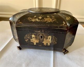 $150 vintage wood, lacquer tea caddy 4.75"H x 8"W