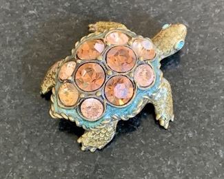 $75 Tiny Jay Strongwater turtle trinket box