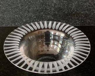 $40 Signed artglass bowl with etched rim.