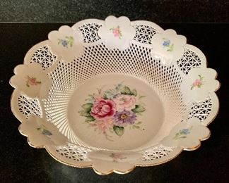 $30 MOGA (Hungarian) hand painted signed bowl.