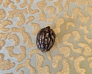 $20 Thimble holder approx 1.25"L