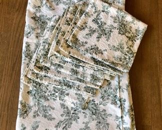 $30 Green and white floral cotton damask tablecloth and napkins (some stains)