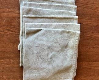 $20 Set of 8 cotton damask napkins 