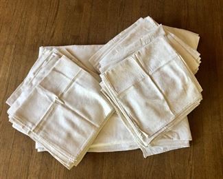 $25 Lot of table linens