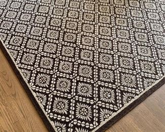 Detail: JSL Carpet Corp custom hand tufted 100% wool area rug.