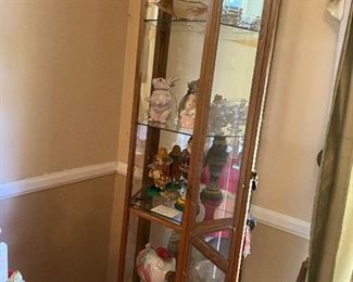 Curio cabinet $40