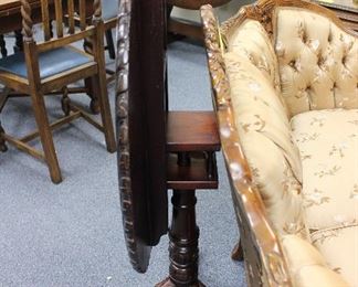 vintage pie crust table! 