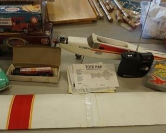 1039	LOT R/C AIRPLANE
