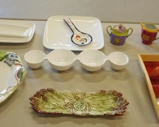 1058	ASSORTED 12 PC LOT OF KITCHEN POTTERY, FITZ & FLOYD, VIETRI, ETC
