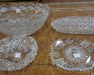 1098	LOT 4 PCS CUT GLASS
