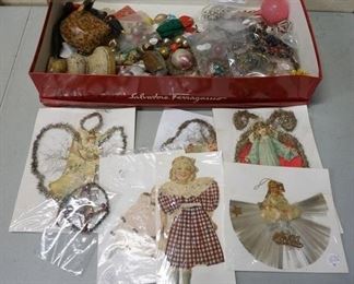 1117	GROUP OF EARLY CHRISTMAS ORNAMENTS, ETC
