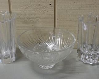1130	5 PC CRYSTAL LOT INCLUDING 2 ORREFORS VASES & A FRENCH VASE
