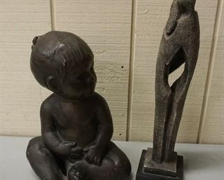 1137	SIGNED MODERN STATUE-LOVERS & A STATUE OF A CHILD
