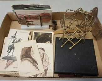 1139	LOT OF POST CARDS & PLATE HOLDERS
