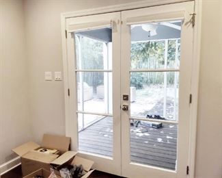 EXTERIOR GLASS FRENCH DOORS