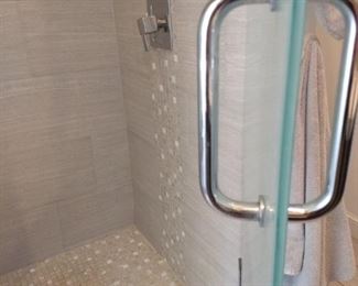 1/2 INCH THICK GLASS SHOWER ENCLOSURE 