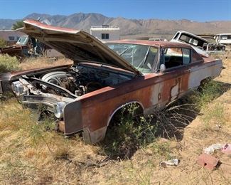 908: 	

Chrysler 300
VIN: CM23K73I23508