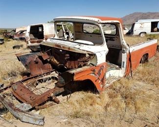 950: 	

1960s Ford F100 Cab
1960s Ford F100 Cab