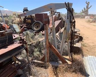 1220: 	

Ruger Equipment Co. Engine Hoist
Ruger Equipment Co. Engine Hoist