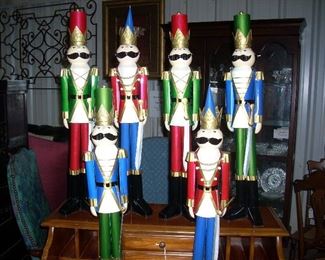 Six Tin Soldiers 
