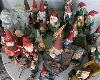 Gnomes for days